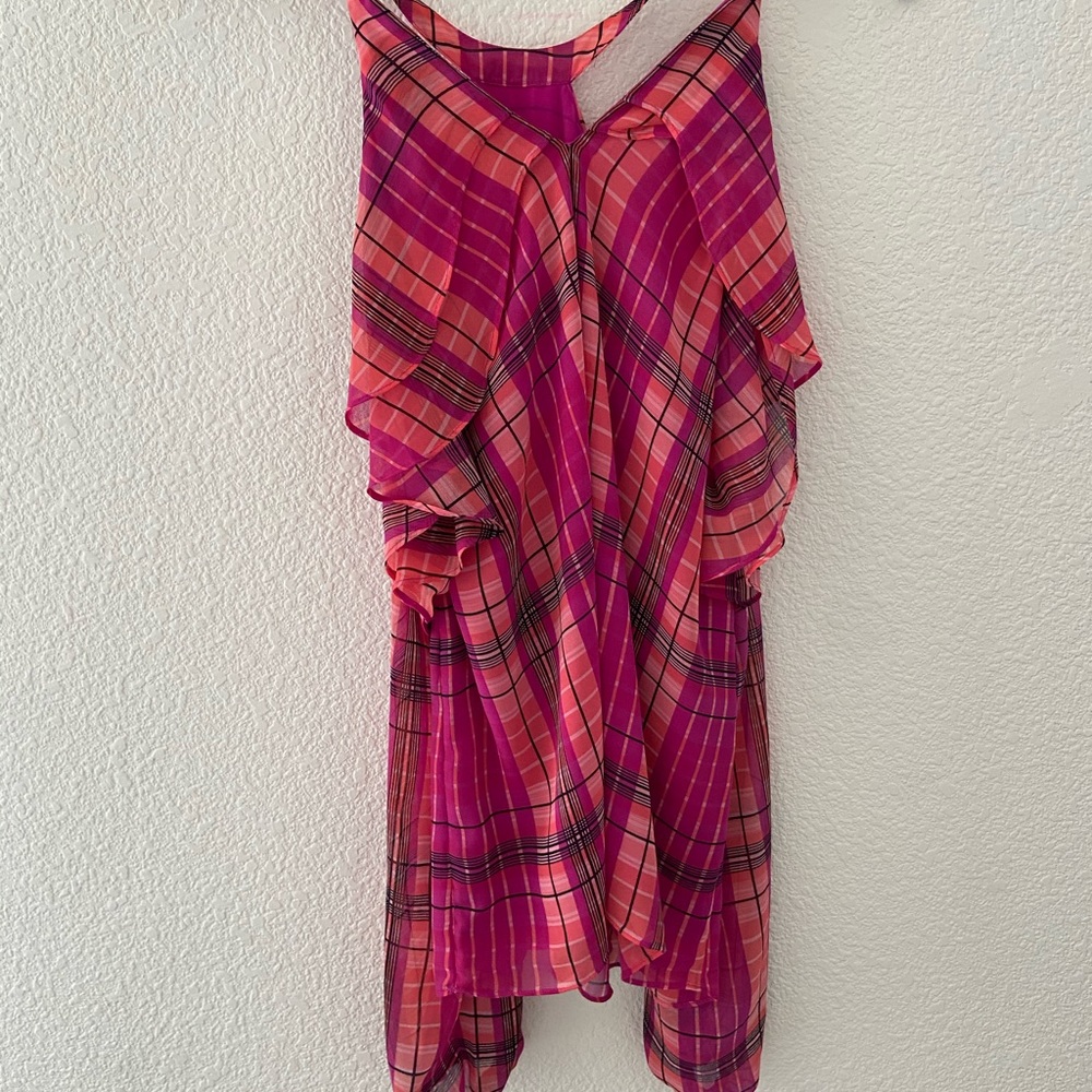 A show shooter shirt with sleeves